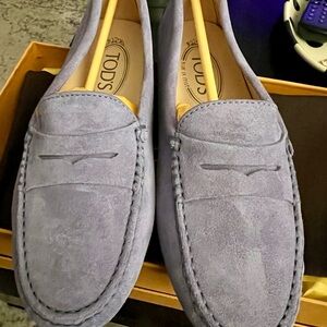 Tod's Women’s Gommino Suede Loafers size 35